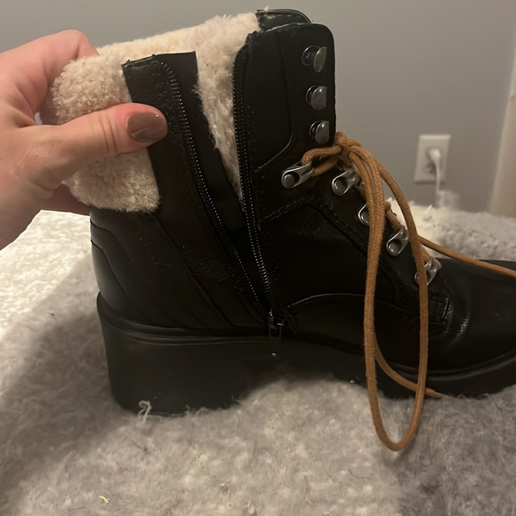 Lace up combat boot - Picture 3 of 3